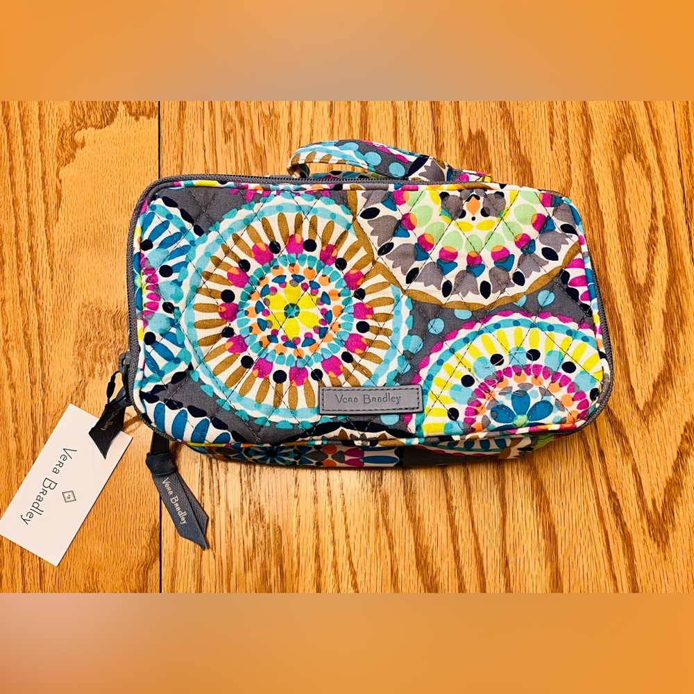 NEW Vera Bradley SUNNY MEDALLIO Blush and Brush Bag Makeup Cosmetic Travel Case - Picture 8 of 8